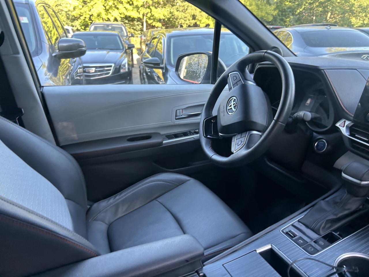 2022 Toyota Sienna LE 8-Passenger AWD Photo