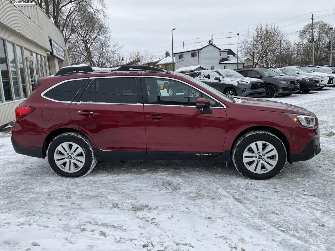 2019 Subaru Outback 2.5i Touring W/ Eye Sight - ALLOYS! BACK-UP CAM! B Photo