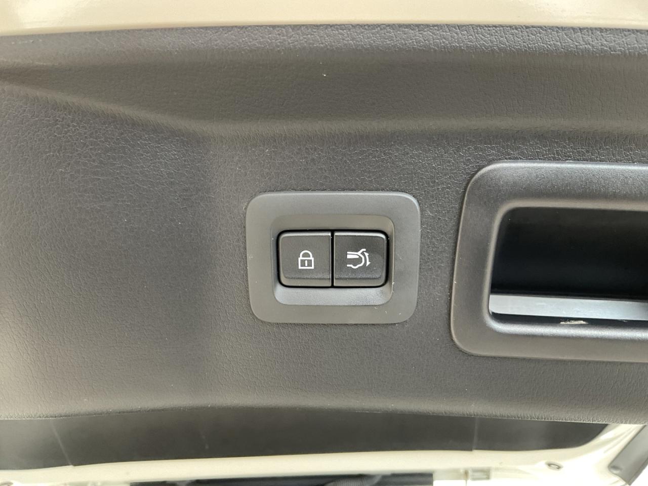 2024 Mazda CX-90 MHEV GT-P - MHEV! NAV! 360 CAM! BSM! 7 PASS! PANO ROOF! Photo