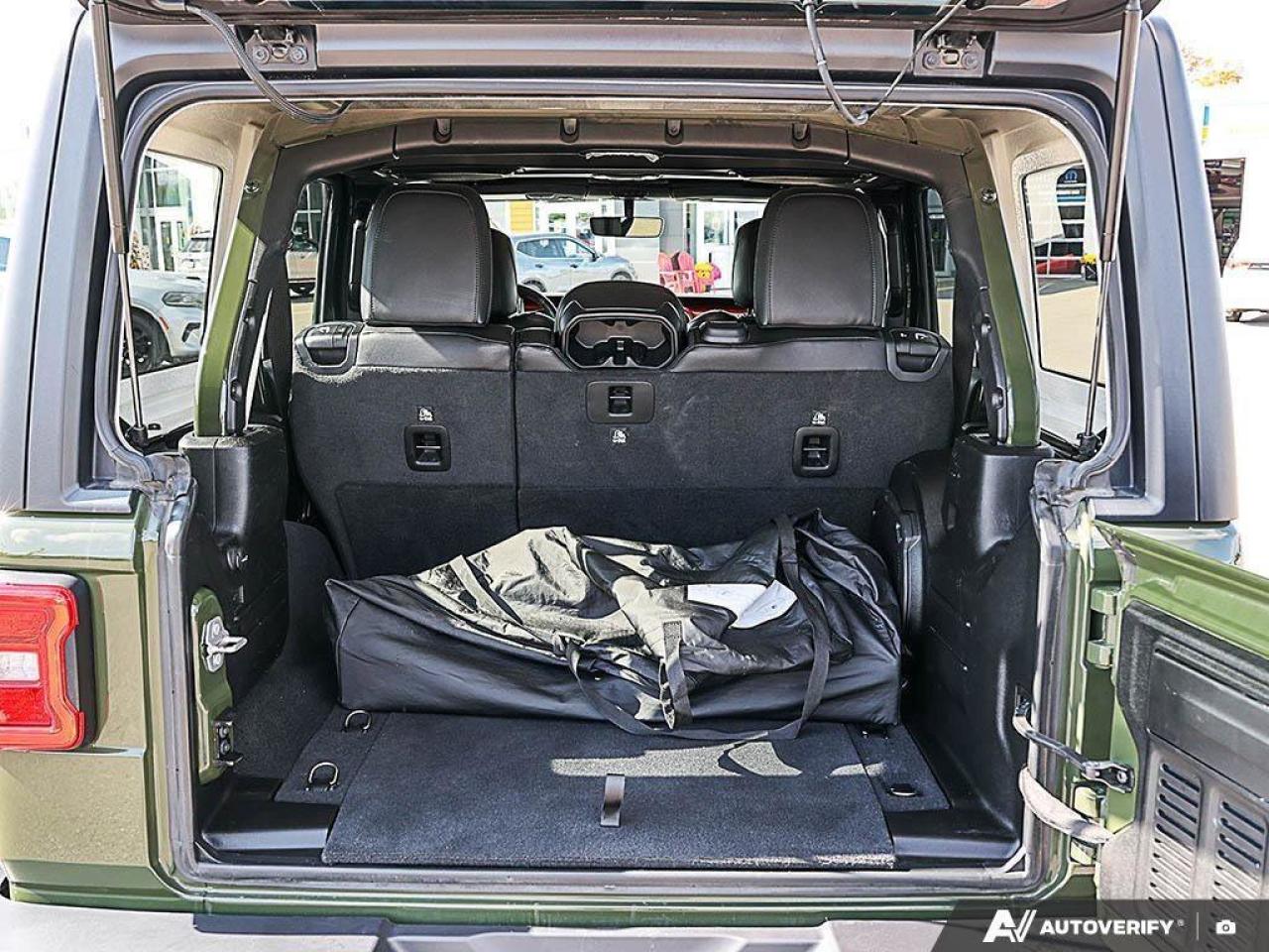 2022 Jeep Wrangler Unlimited RubiconRUBICON, 4X4, 2.0T, NAV, HTD LEAT Photo