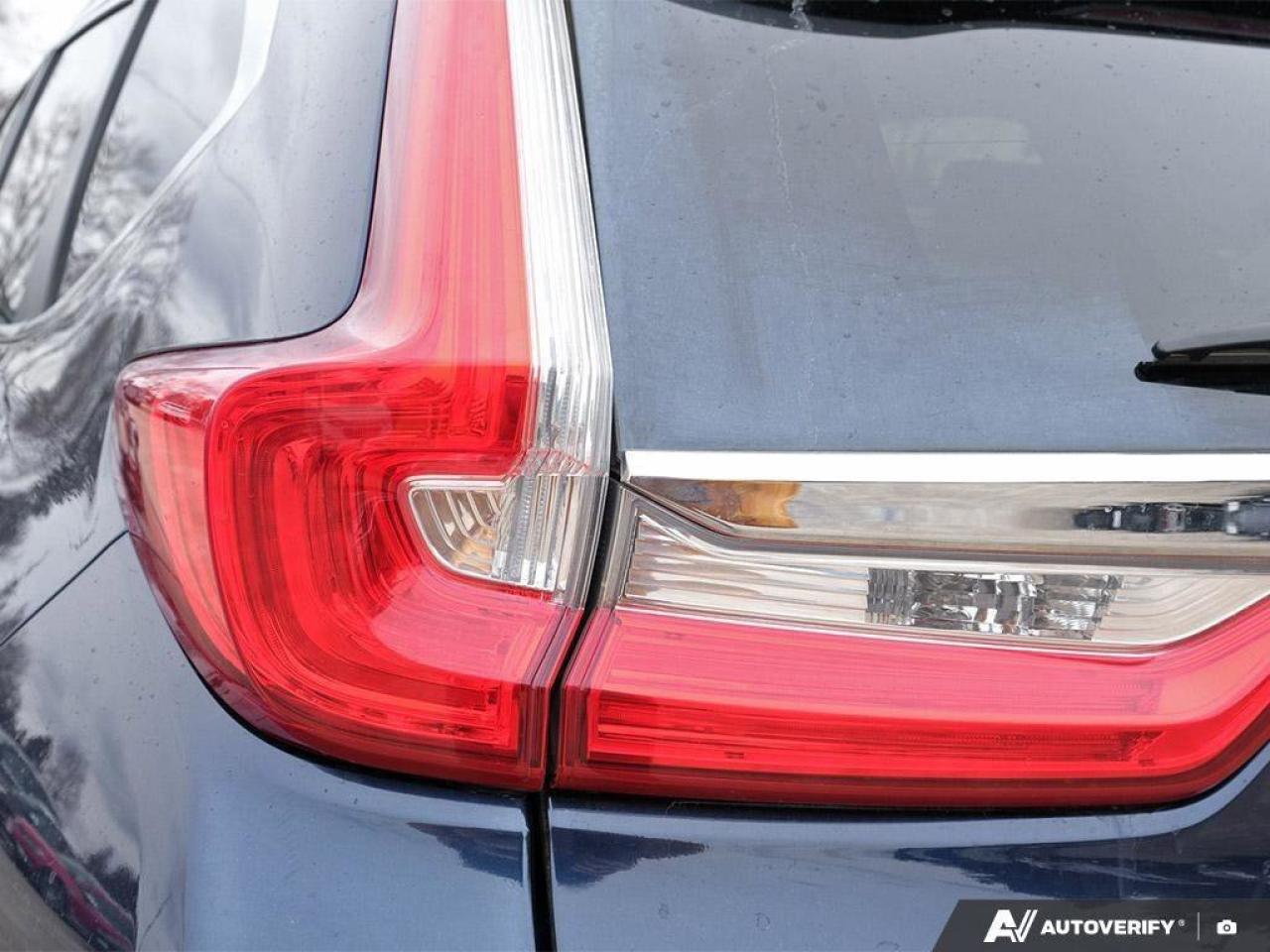 2017 Honda CR-V TouringCERTFIED AS-TRADED, AWD, BACKUP CAM, HEATED Photo