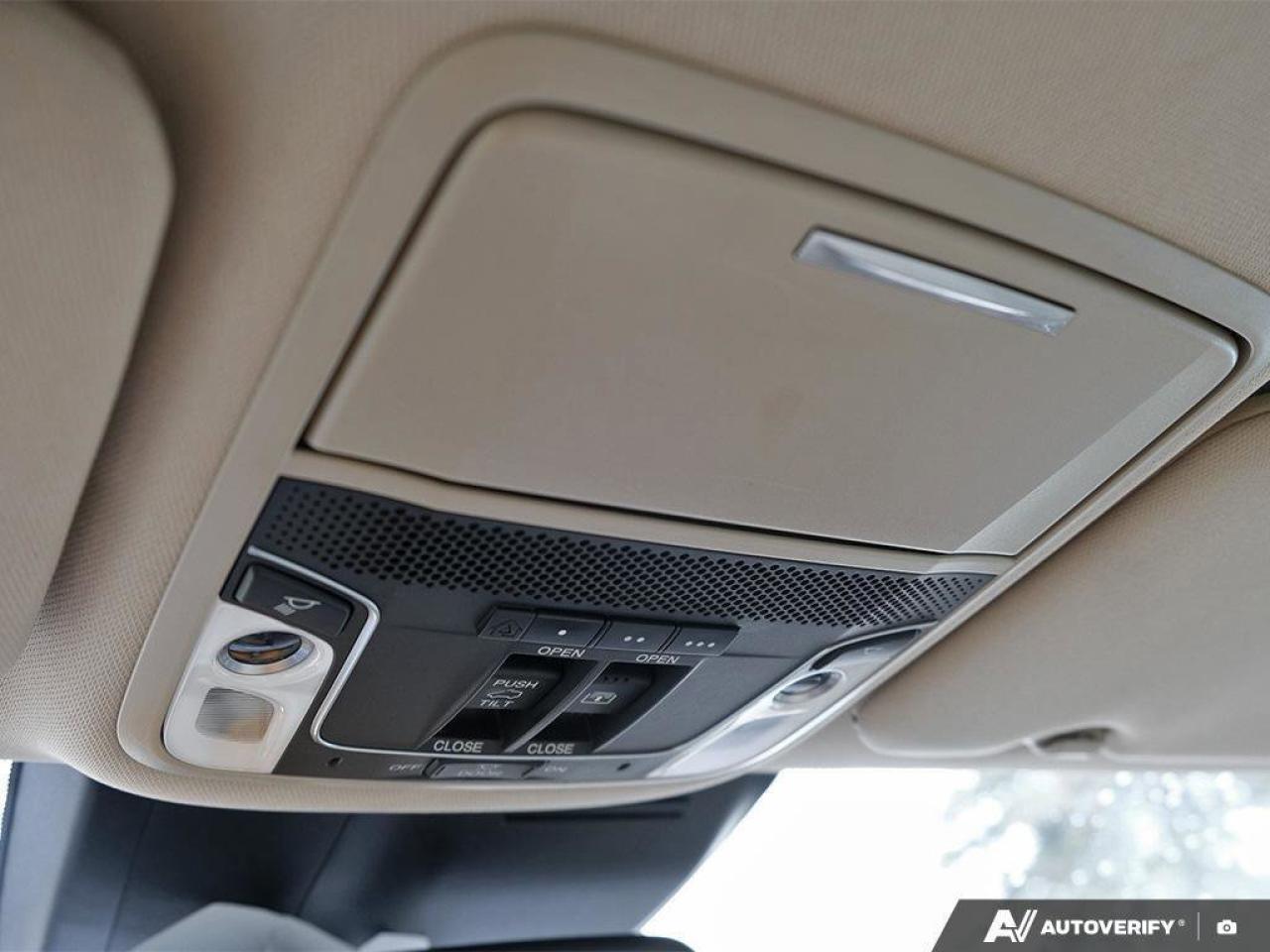 2017 Honda CR-V TouringCERTFIED AS-TRADED, AWD, BACKUP CAM, HEATED Photo