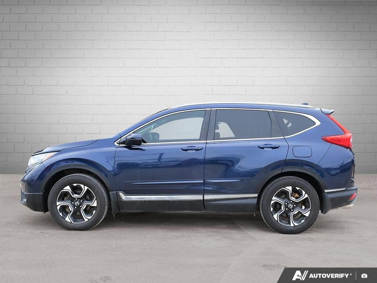2017 Honda CR-V TouringCERTFIED AS-TRADED, AWD, BACKUP CAM, HEATED Photo