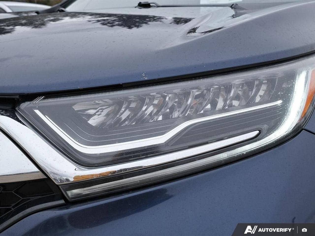 2017 Honda CR-V TouringCERTFIED AS-TRADED, AWD, BACKUP CAM, HEATED Photo