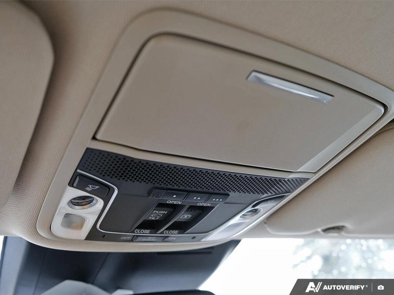 2017 Honda CR-V TouringCERTFIED AS-TRADED, AWD, BACKUP CAM, HEATED Photo