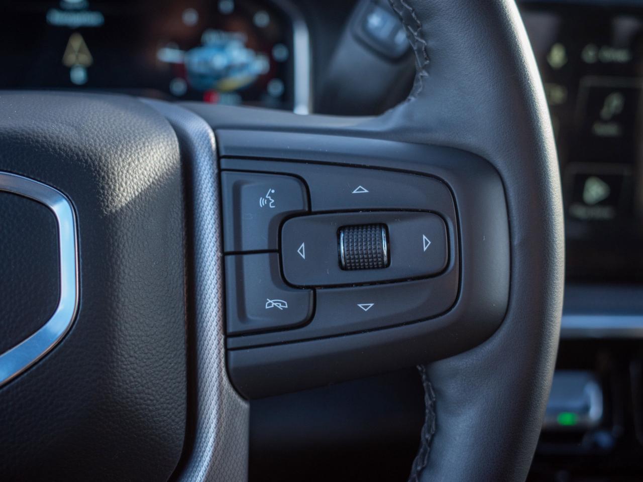 2025 GMC SIERRA 2500HD Denali - Power-Deployable Running Boards   Leather Photo