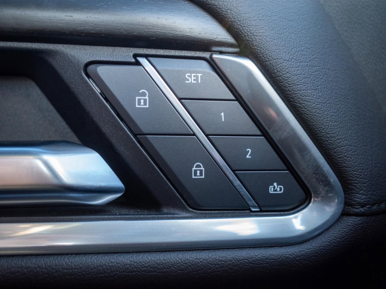 2025 GMC SIERRA 2500HD Denali - Power-Deployable Running Boards   Leather Photo