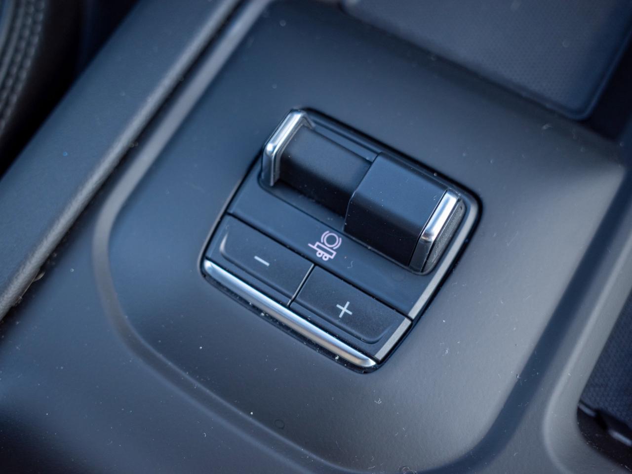 2025 GMC SIERRA 2500HD Denali - Power-Deployable Running Boards Photo