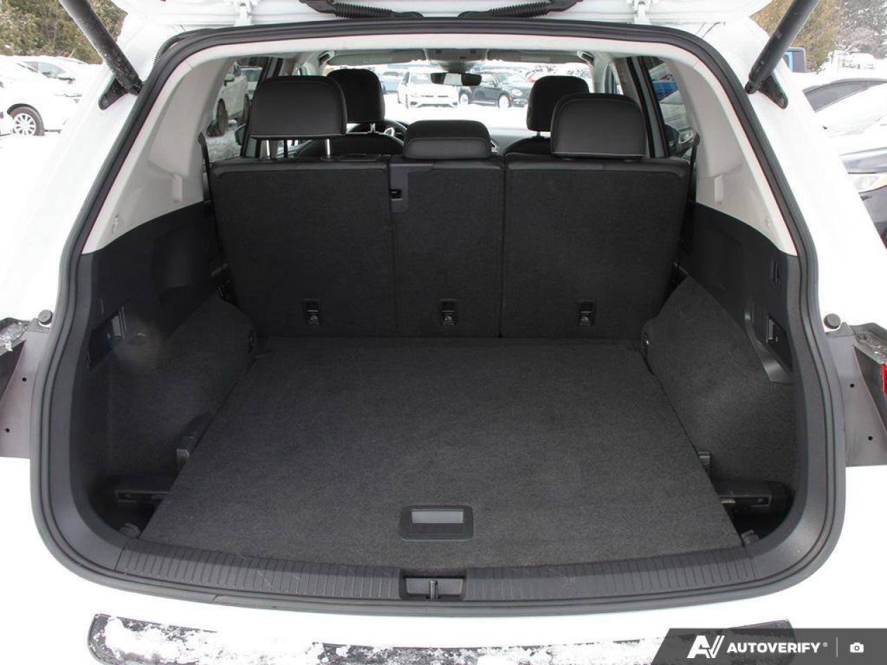 2022 Volkswagen Tiguan ComfortlineACCIDENT-FREE, AWD, CARPLAY, AWD, HTD S Photo