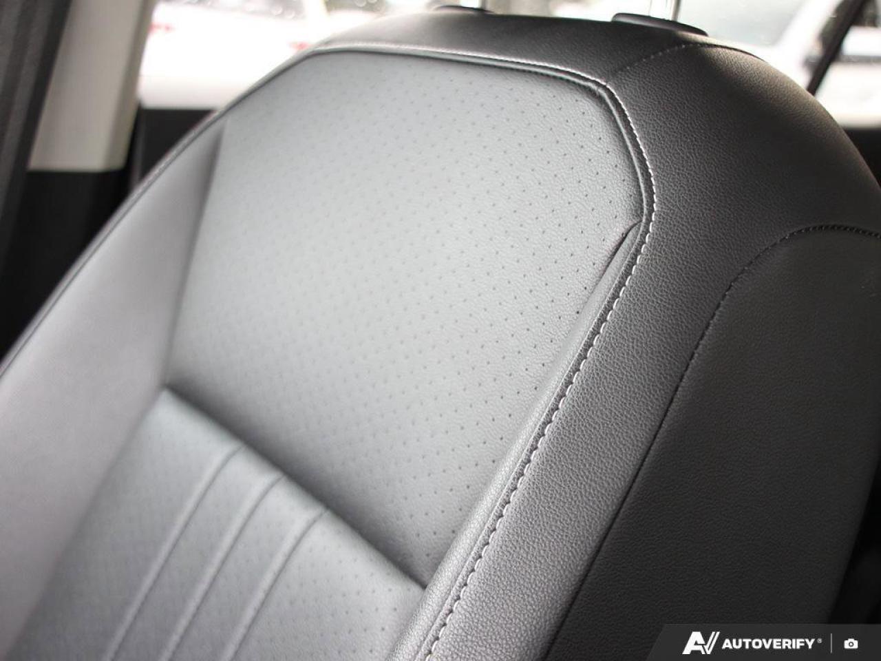 2022 Volkswagen Tiguan ComfortlineACCIDENT-FREE, AWD, CARPLAY, AWD, HTD S Photo