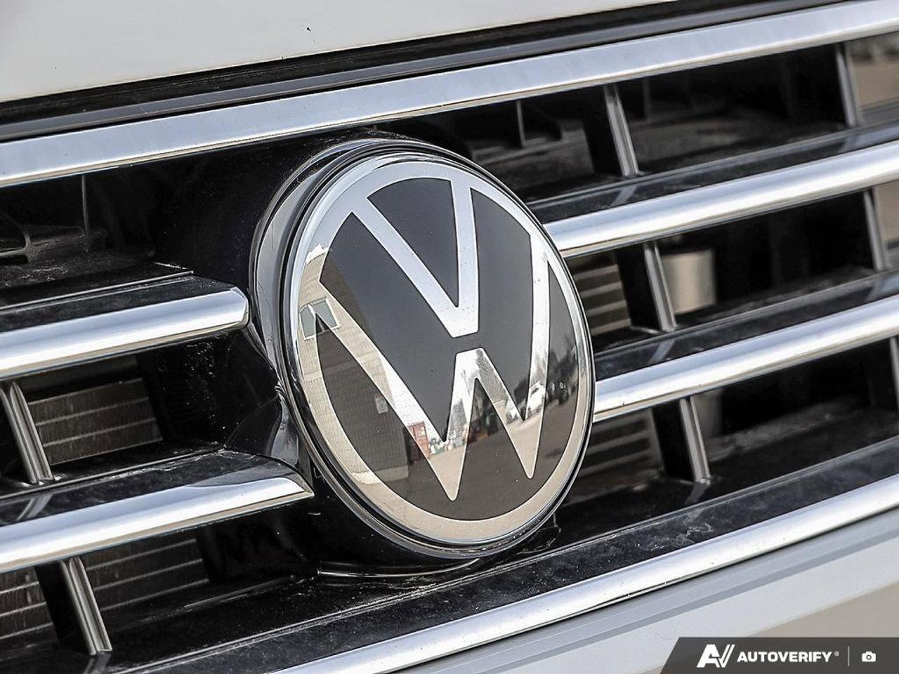 2022 Volkswagen Tiguan ComfortlineACCIDENT-FREE, AWD, CARPLAY, AWD, HTD S Photo