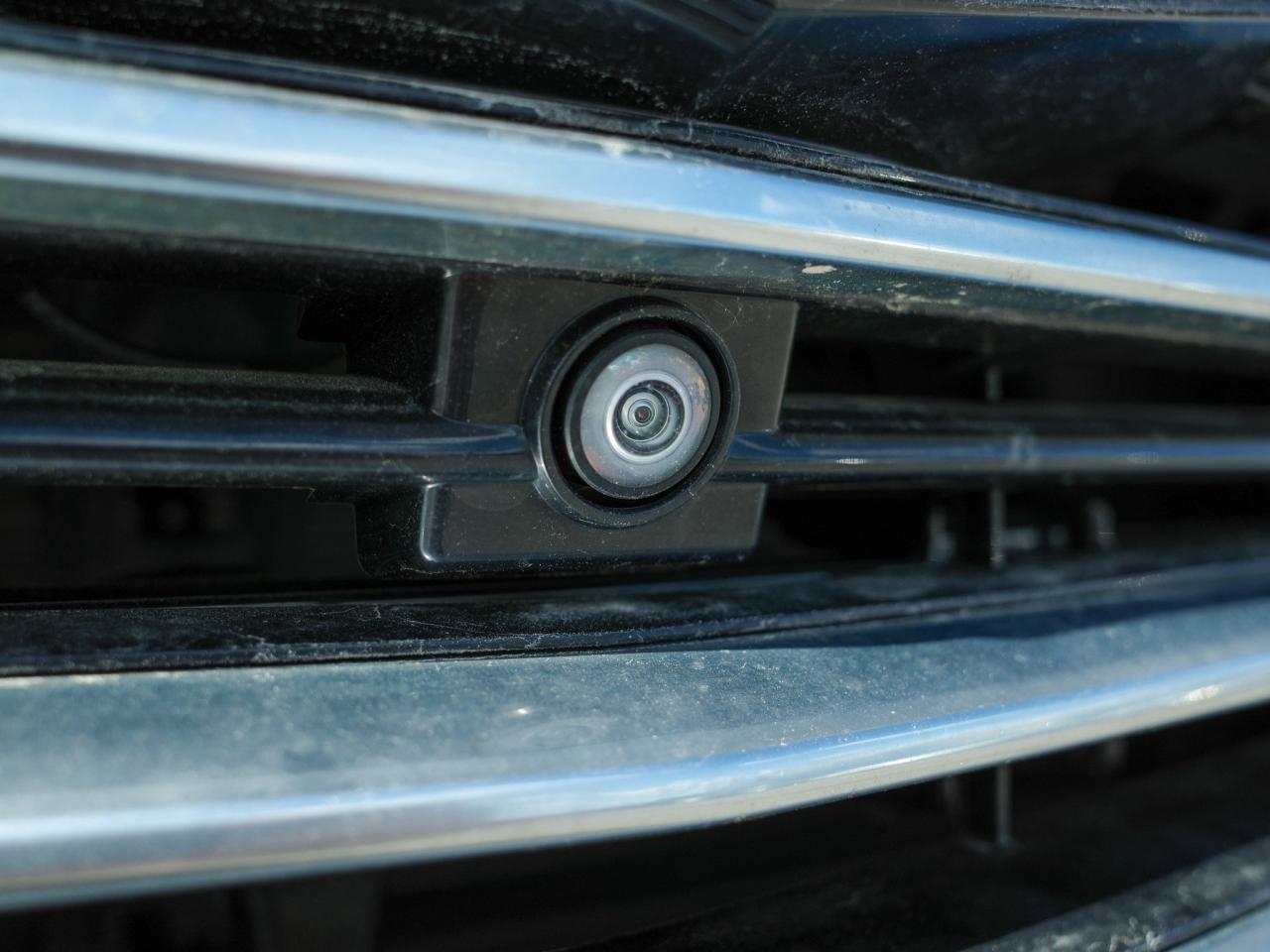 2021 Cadillac Escalade ESV Premium Luxury Platinum - Rear Seat Entertainment Photo