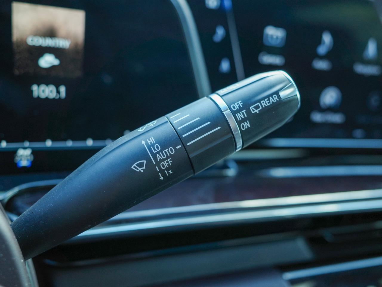 2021 Cadillac Escalade ESV Premium Luxury Platinum - Rear Seat Entertainment Photo