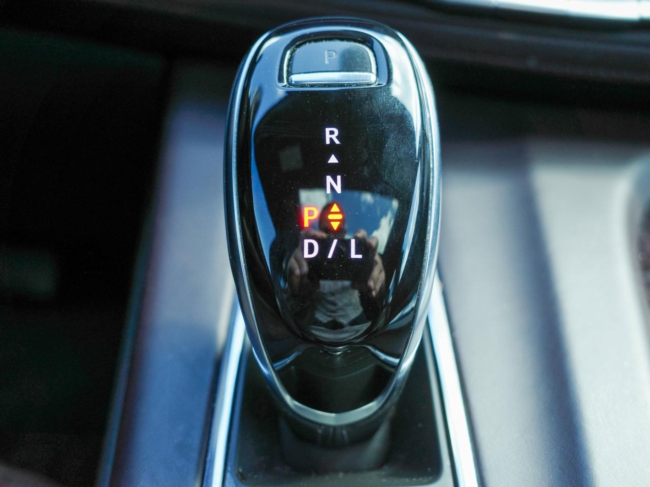 2021 Cadillac Escalade ESV Premium Luxury Platinum - Rear Seat Entertainment Photo