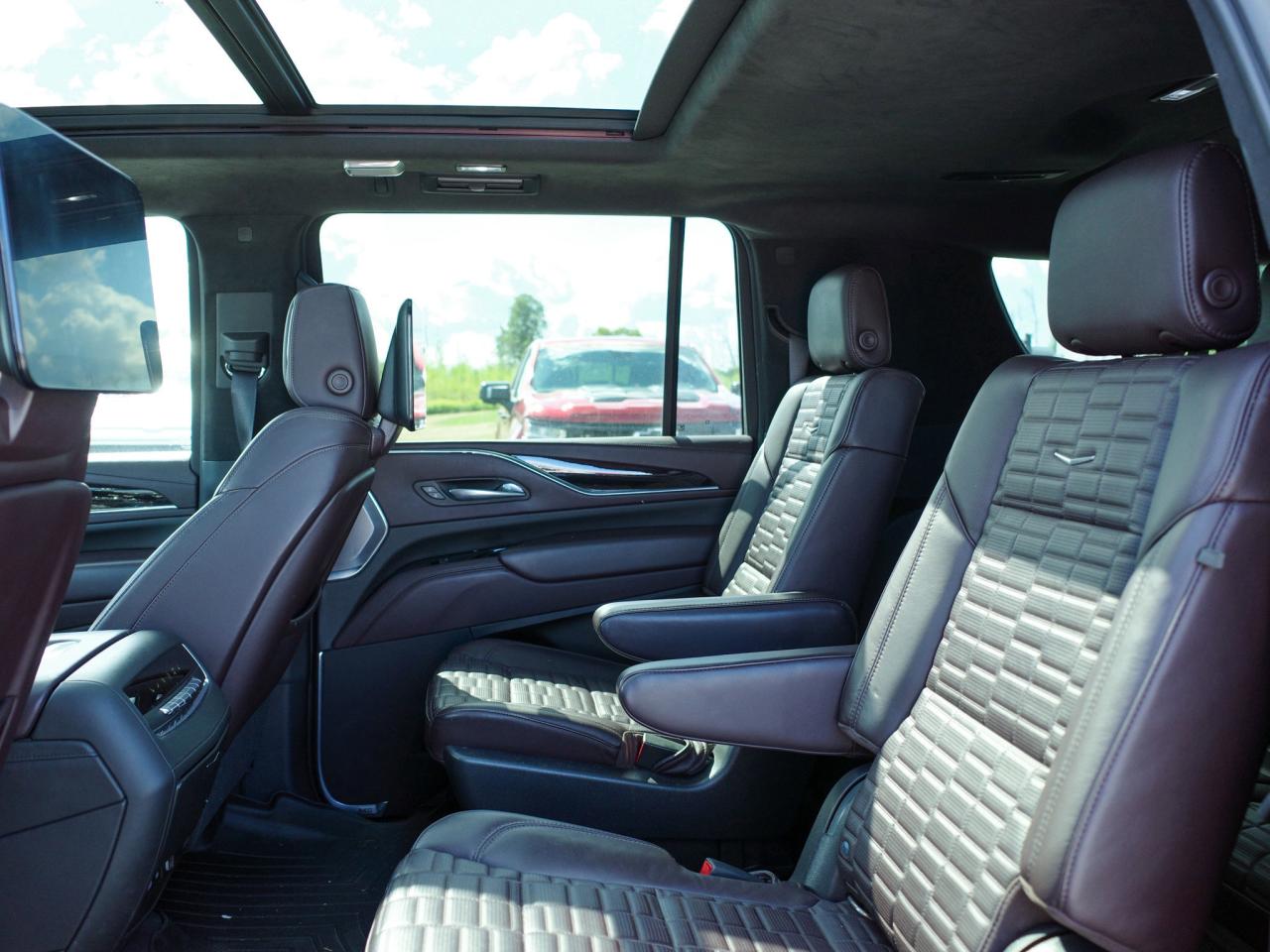 2021 Cadillac Escalade ESV Premium Luxury Platinum - Rear Seat Entertainment Photo