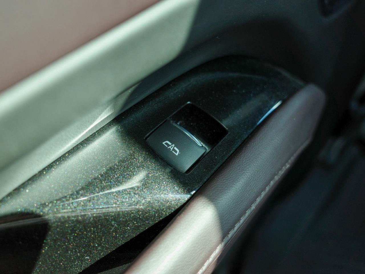 2021 Cadillac Escalade ESV Premium Luxury Platinum - Rear Seat Entertainment Photo