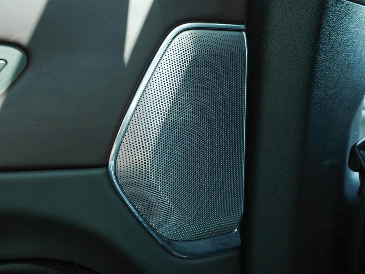 2021 Cadillac Escalade ESV Premium Luxury Platinum - Rear Seat Entertainment Photo