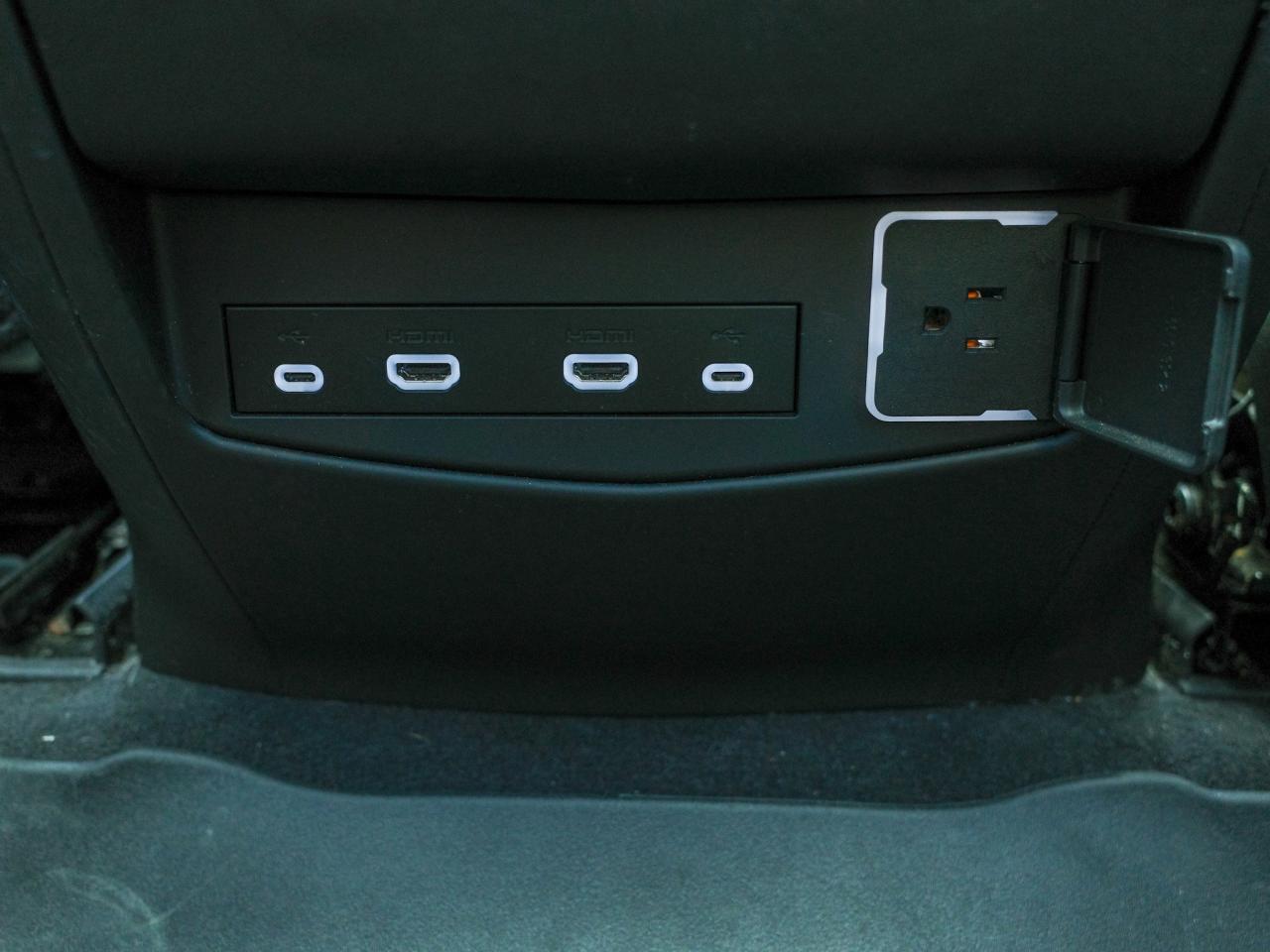 2021 Cadillac Escalade ESV Premium Luxury Platinum - Rear Seat Entertainment Photo