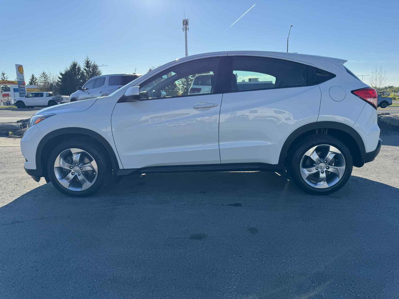 2017 Honda HR-V 2WD 4dr LX Photo