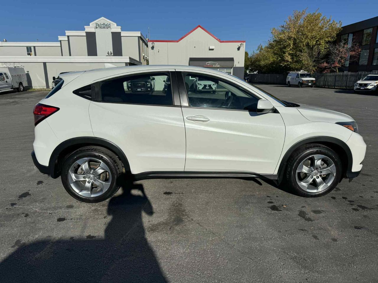 2017 Honda HR-V 2WD 4dr LX Photo