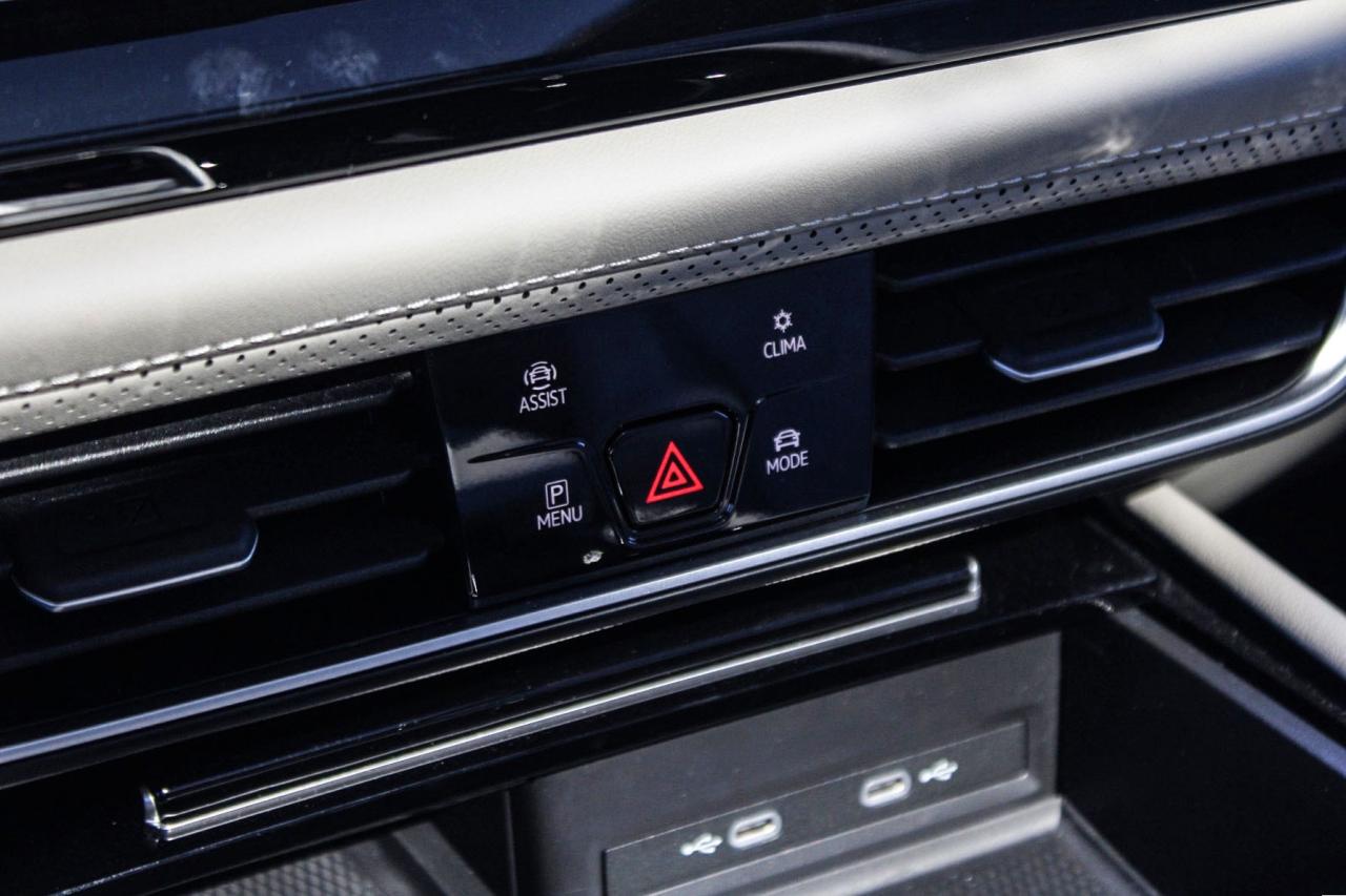 2024 Volkswagen Atlas Execline 2.0 TSI 4MOTION  Gps BkpCam HtdSeats Photo