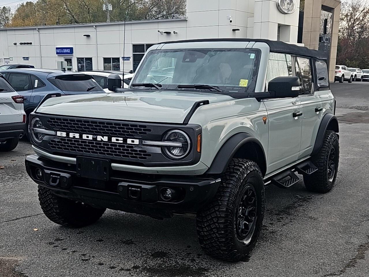 2023 Ford Bronco BADLANDS   MANUAL   TOWING CAPACITY Photo0