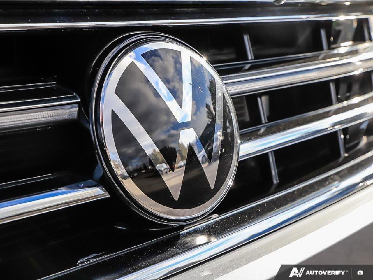 2022 Volkswagen Tiguan Highline R-LineONE-OWNER, ACCIDENT-FREE, SUNROOF, Photo