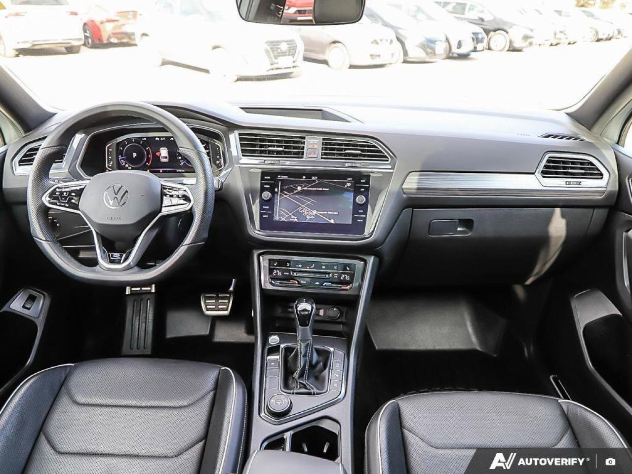 2022 Volkswagen Tiguan Highline R-LineONE-OWNER, ACCIDENT-FREE, SUNROOF, Photo