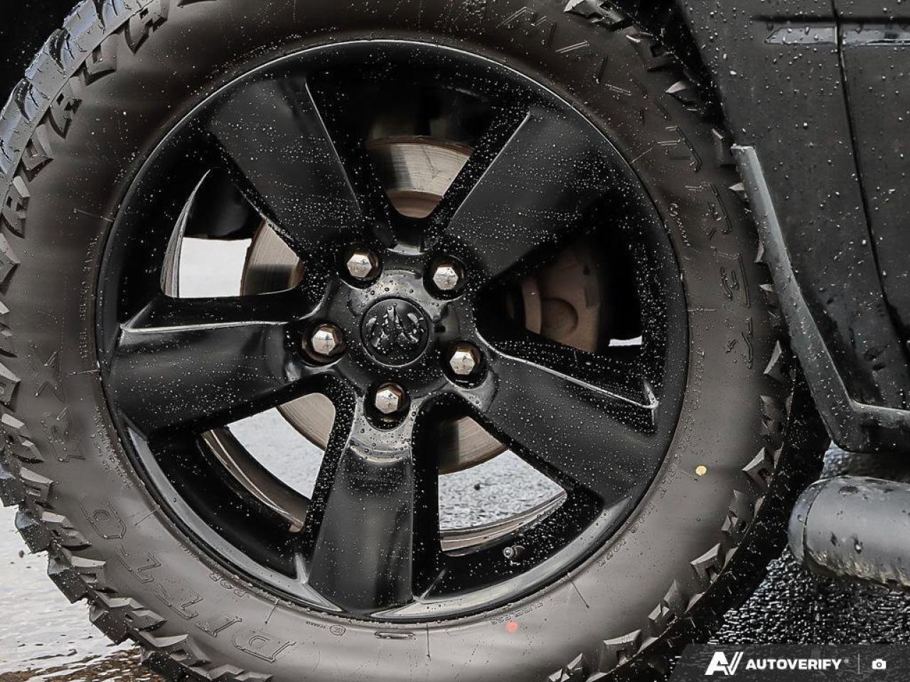 2023 RAM 1500 Classic SLTSLT, HEMI, V8, 4X4, CLOTH, REMOTE START, 1-OWNE Photo