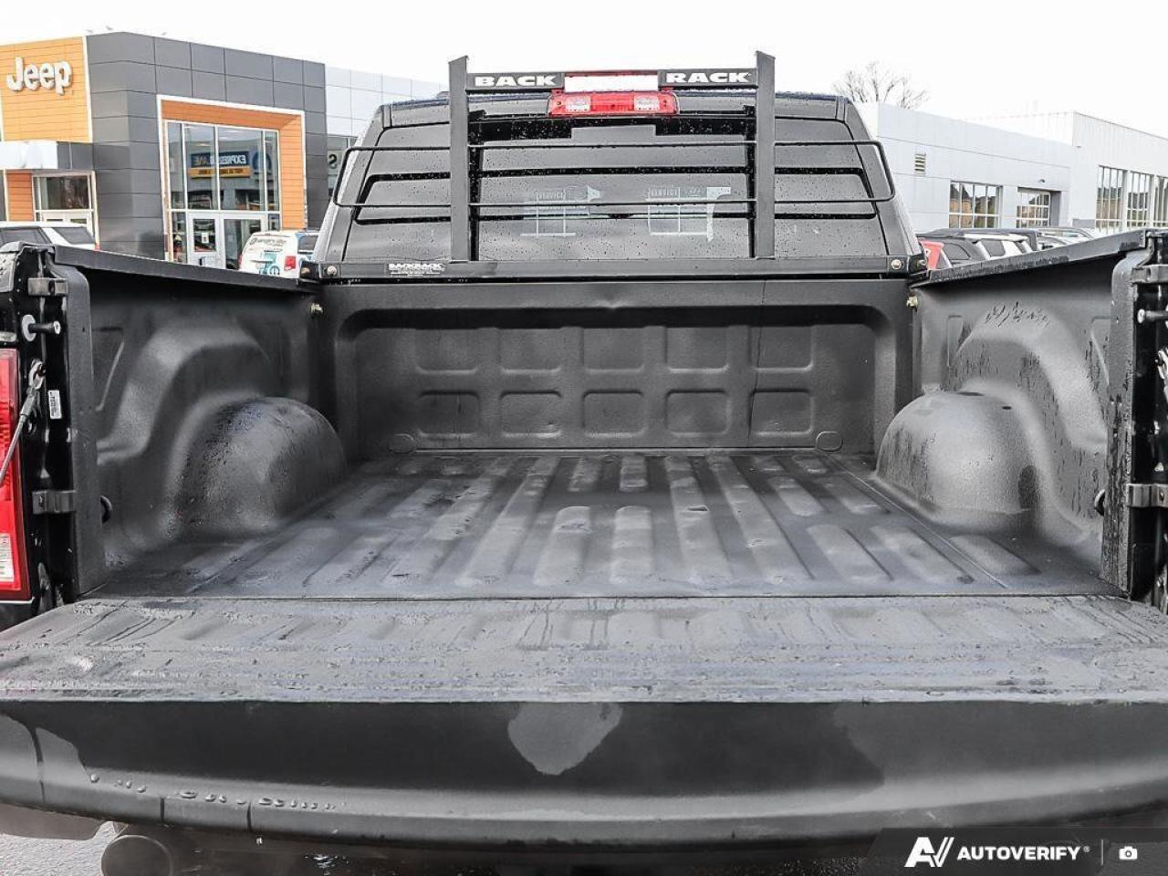 2023 RAM 1500 Classic SLTSLT, HEMI, V8, 4X4, CLOTH, REMOTE START, 1-OWNE Photo