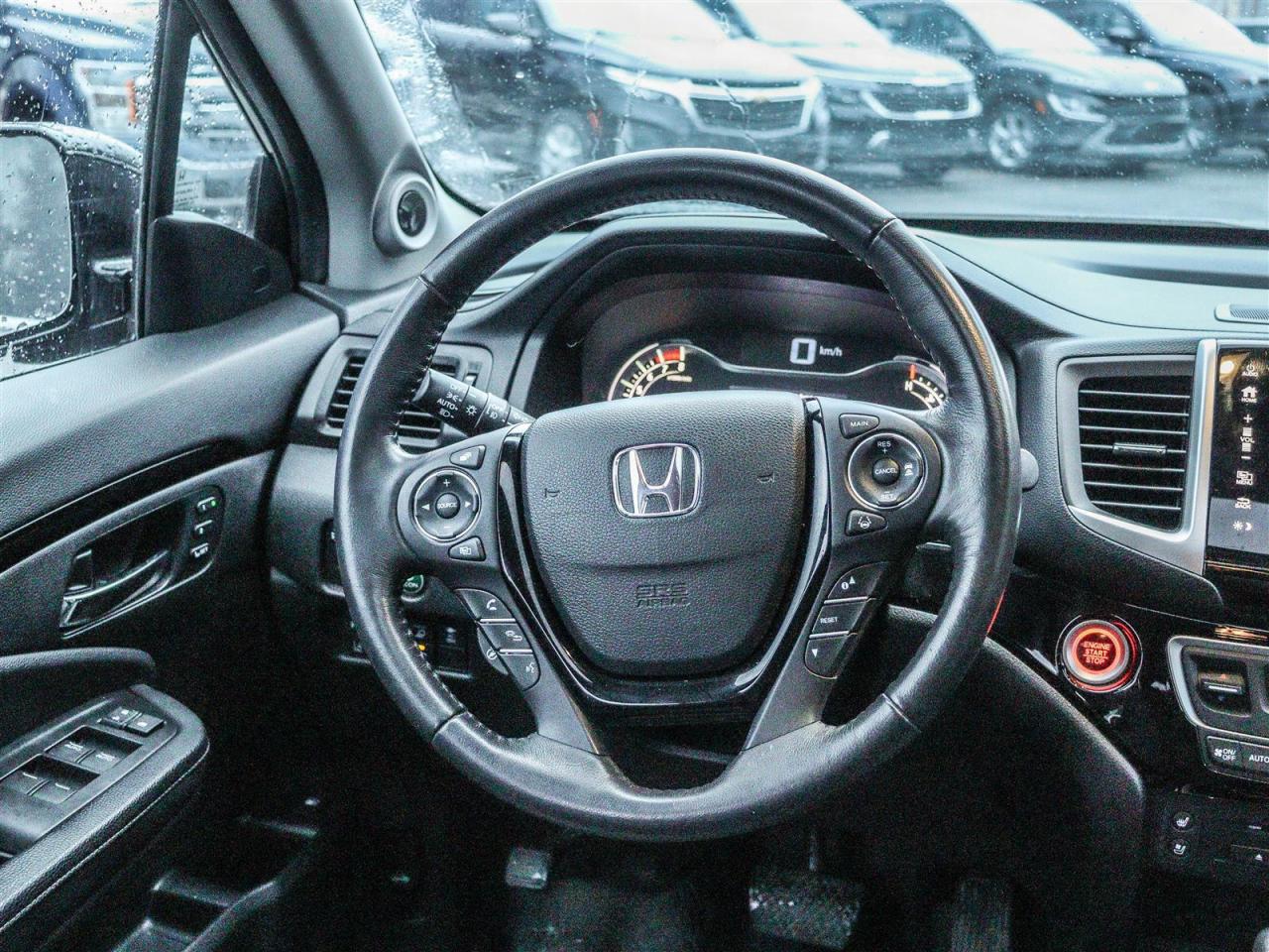 2019 Honda Ridgeline Touring LEATHER NAVI SUNROOF Photo
