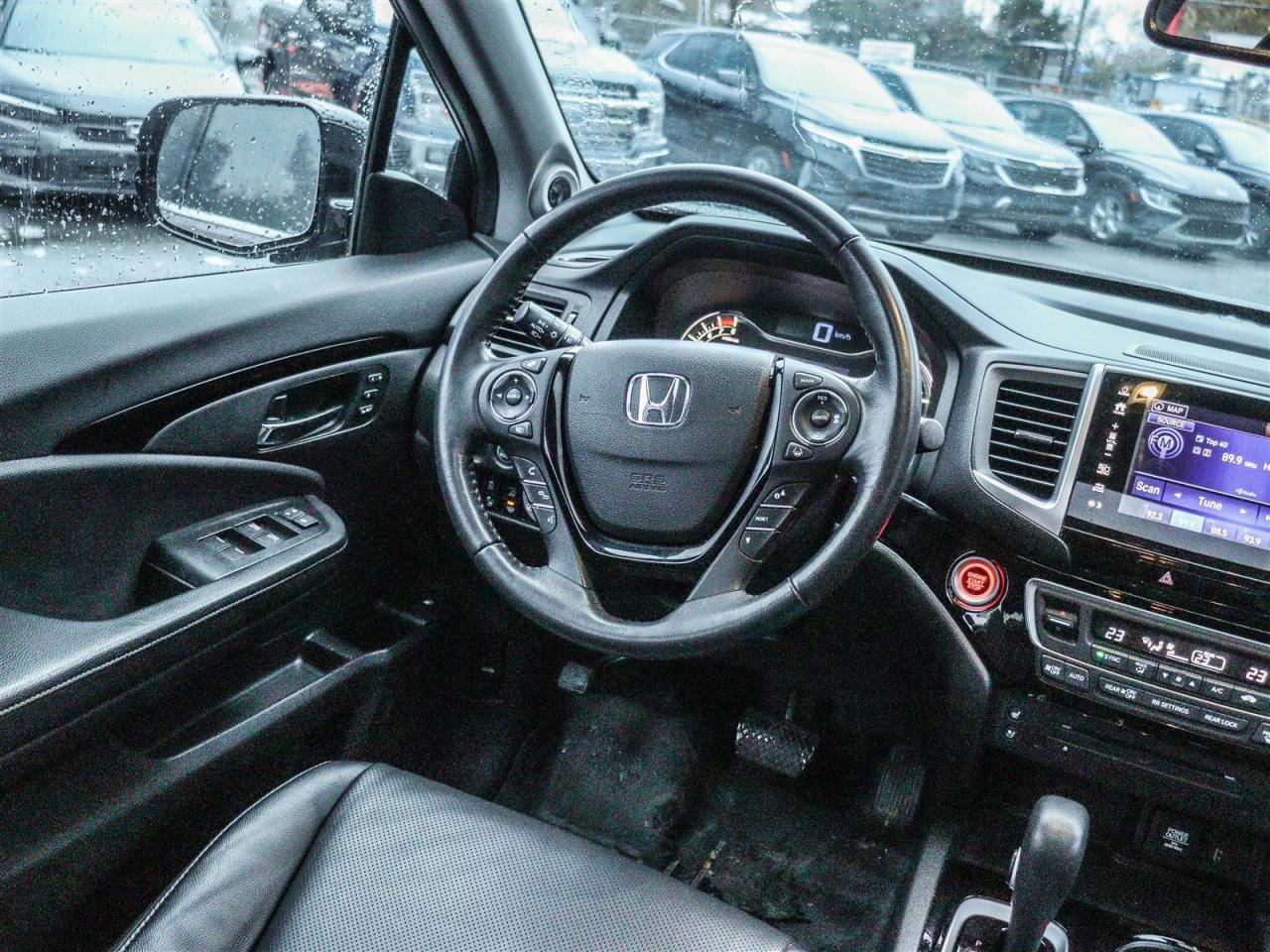 2019 Honda Ridgeline Touring LEATHER NAVI SUNROOF Photo