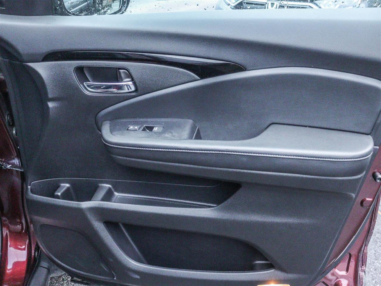 2019 Honda Ridgeline Touring LEATHER NAVI SUNROOF Photo