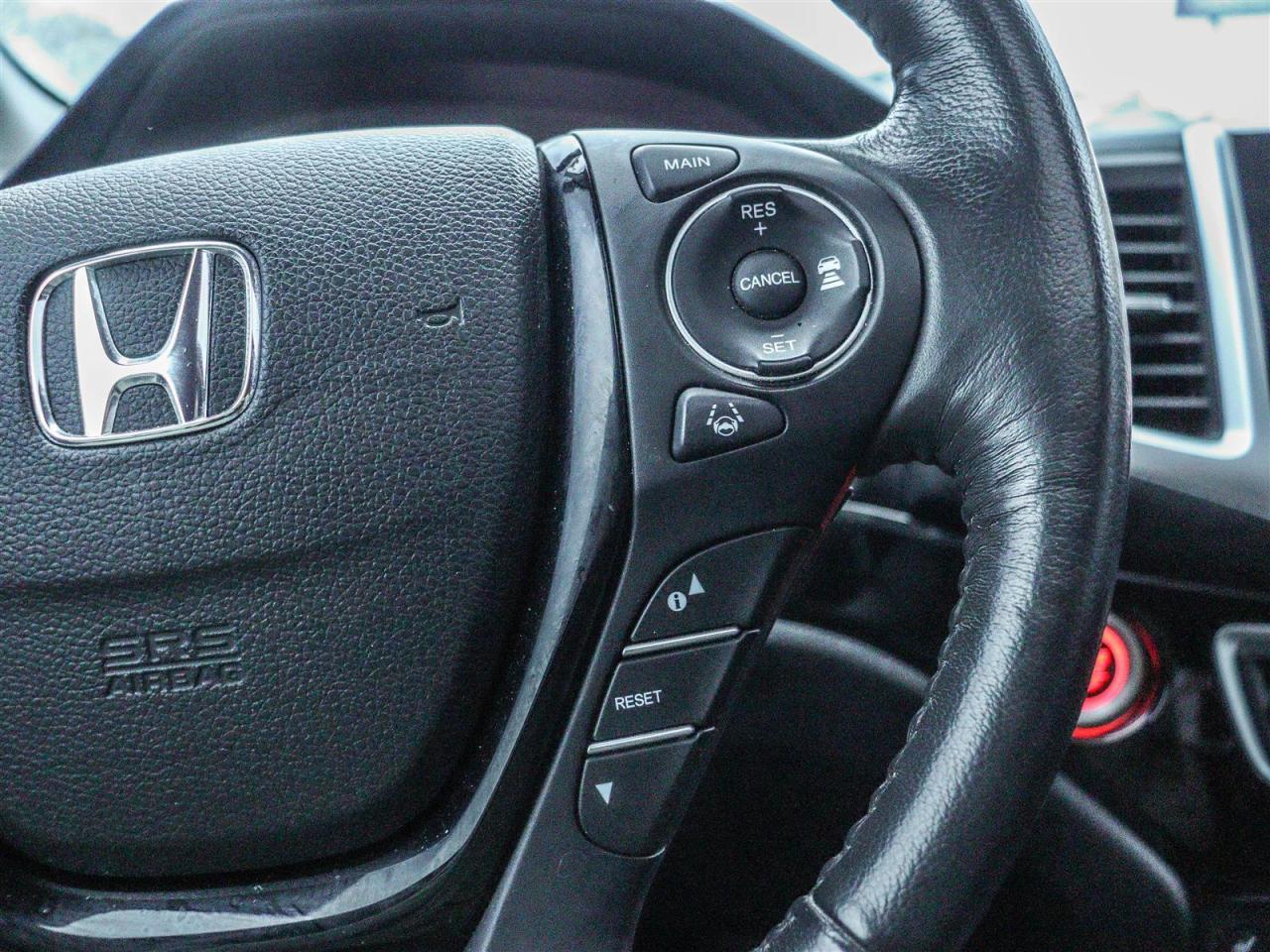 2019 Honda Ridgeline Touring LEATHER NAVI SUNROOF Photo