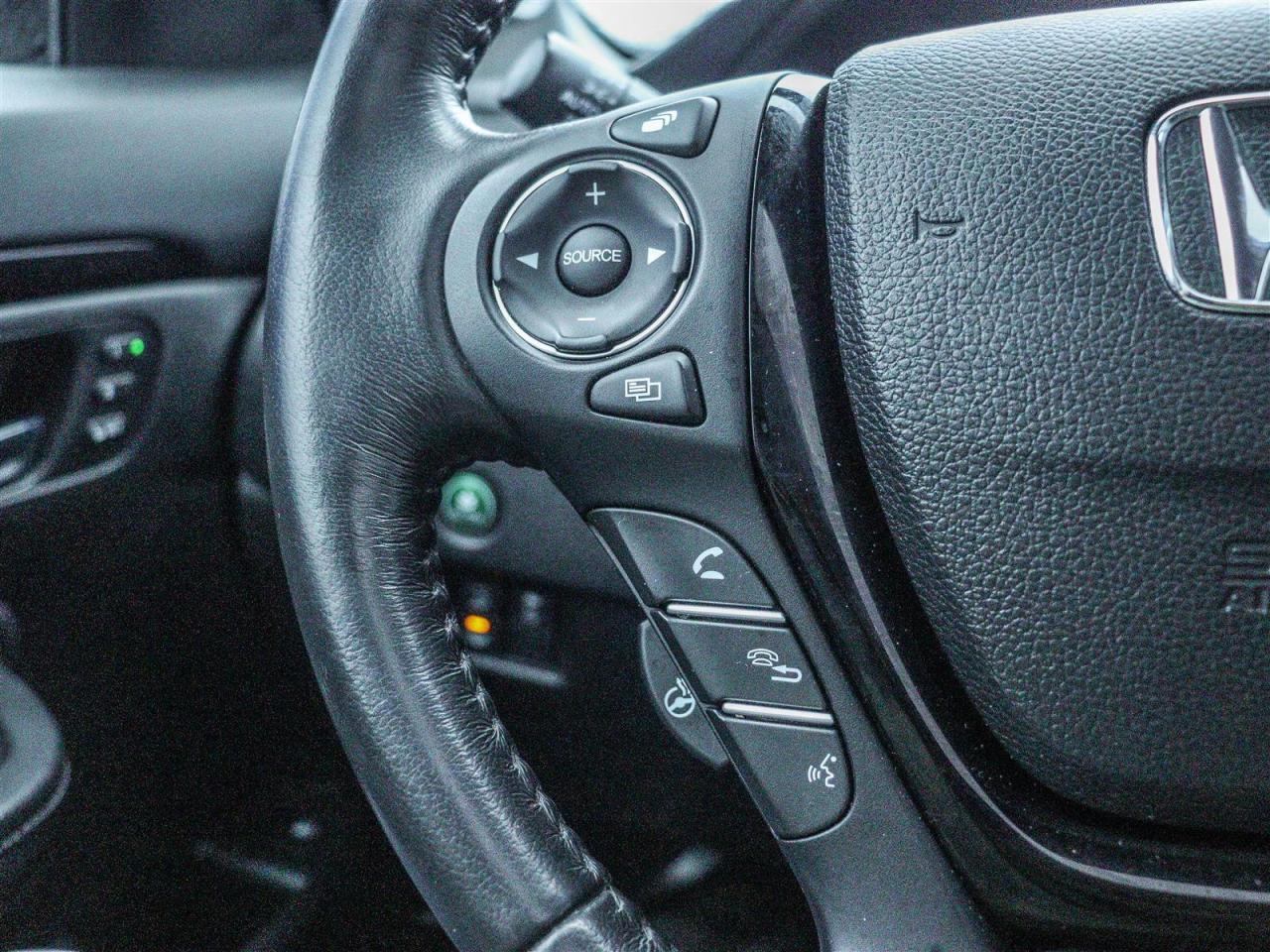 2019 Honda Ridgeline Touring LEATHER NAVI SUNROOF Photo