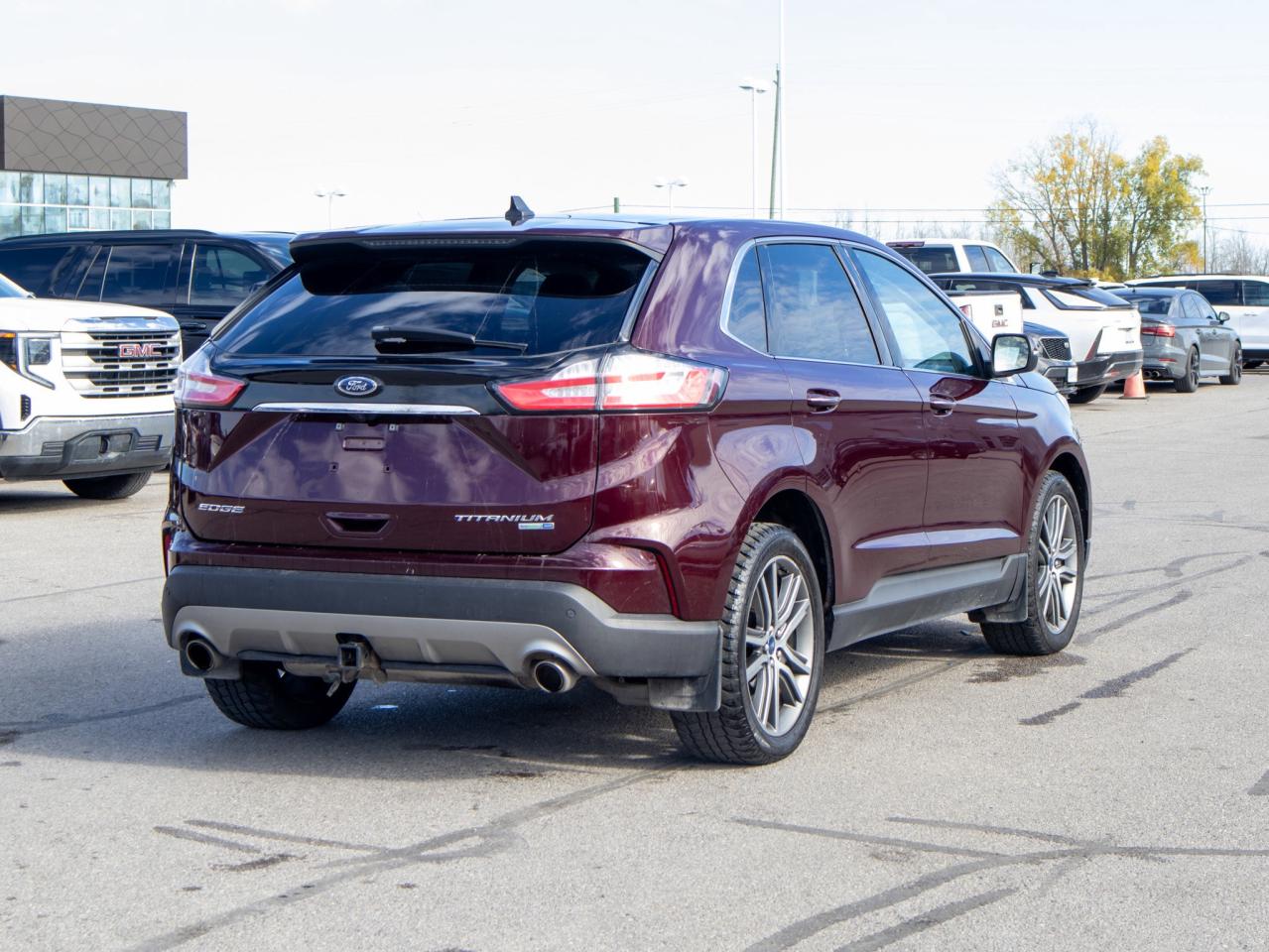 2020 Ford Edge Titanium - Heated, Ventilated Seats Photo
