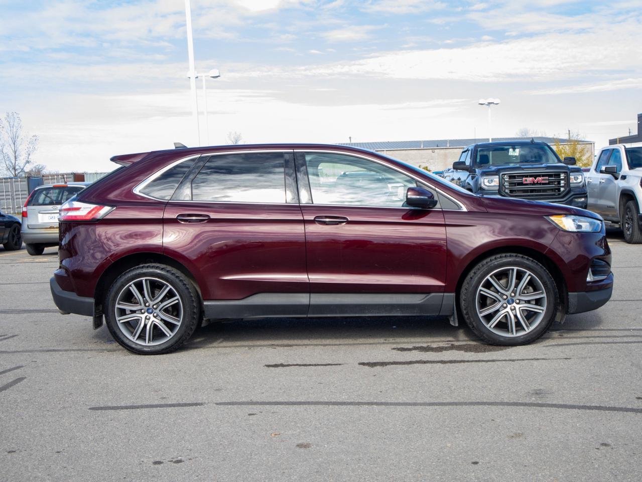 2020 Ford Edge Titanium - Heated, Ventilated Seats Photo