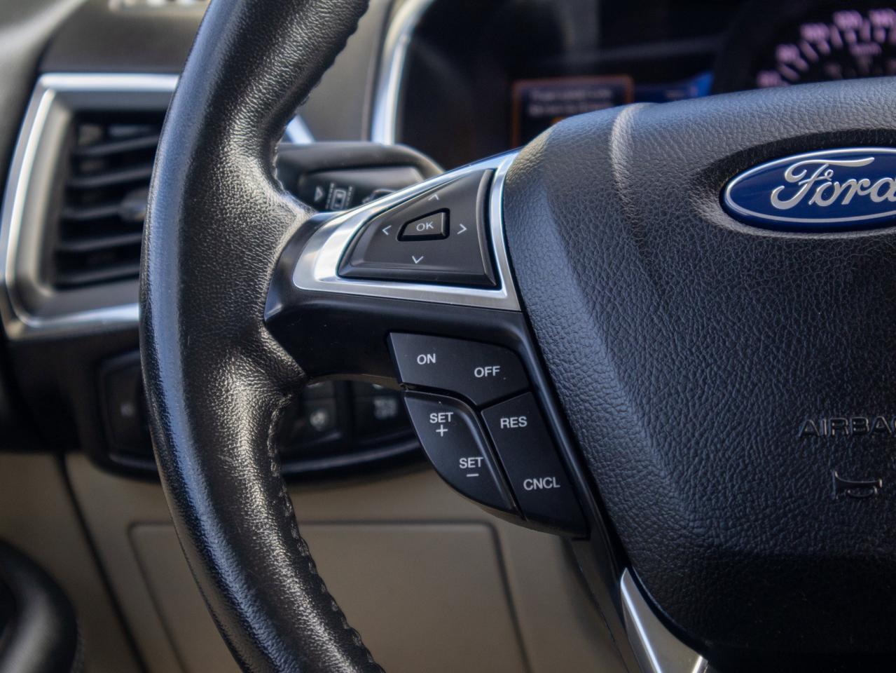 2020 Ford Edge Titanium - Heated, Ventilated Seats Photo