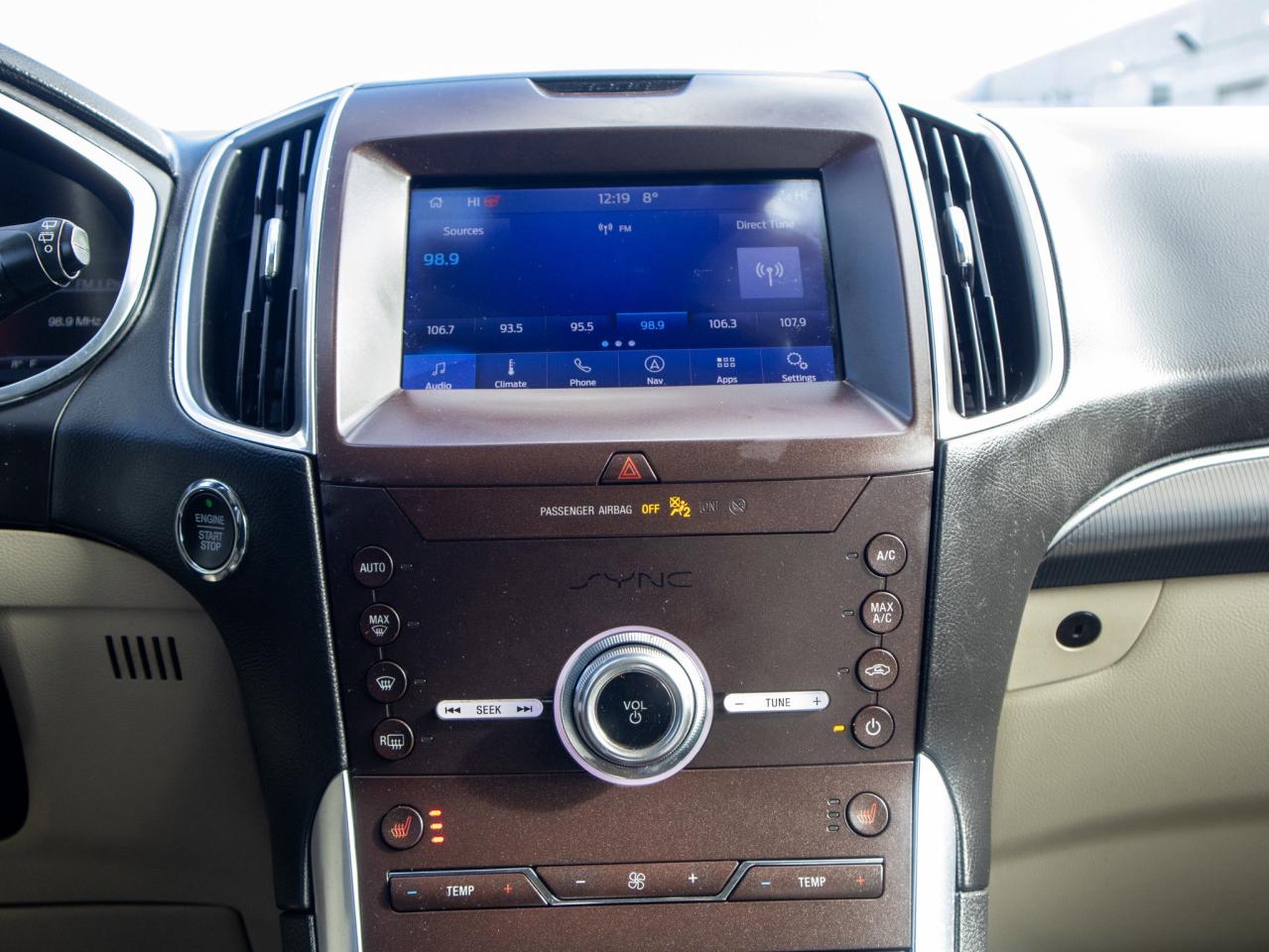 2020 Ford Edge Titanium - Heated, Ventilated Seats Photo