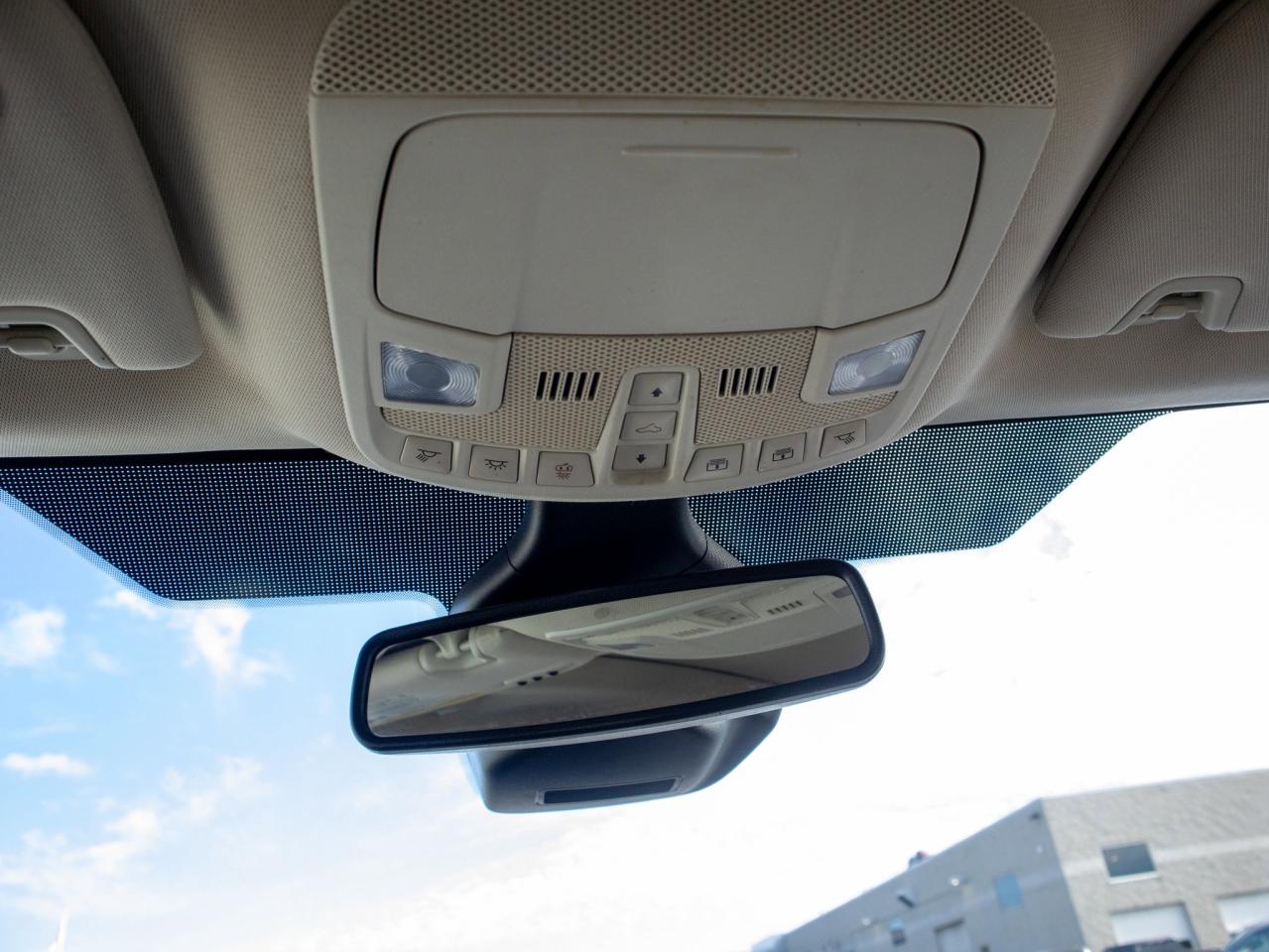 2020 Ford Edge Titanium - Heated, Ventilated Seats Photo