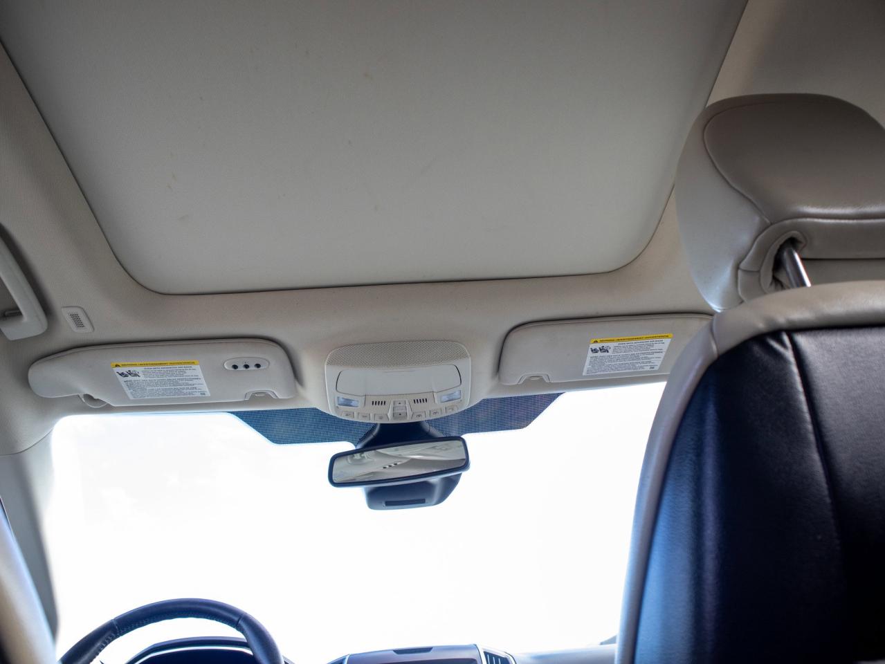 2020 Ford Edge Titanium - Heated, Ventilated Seats Photo