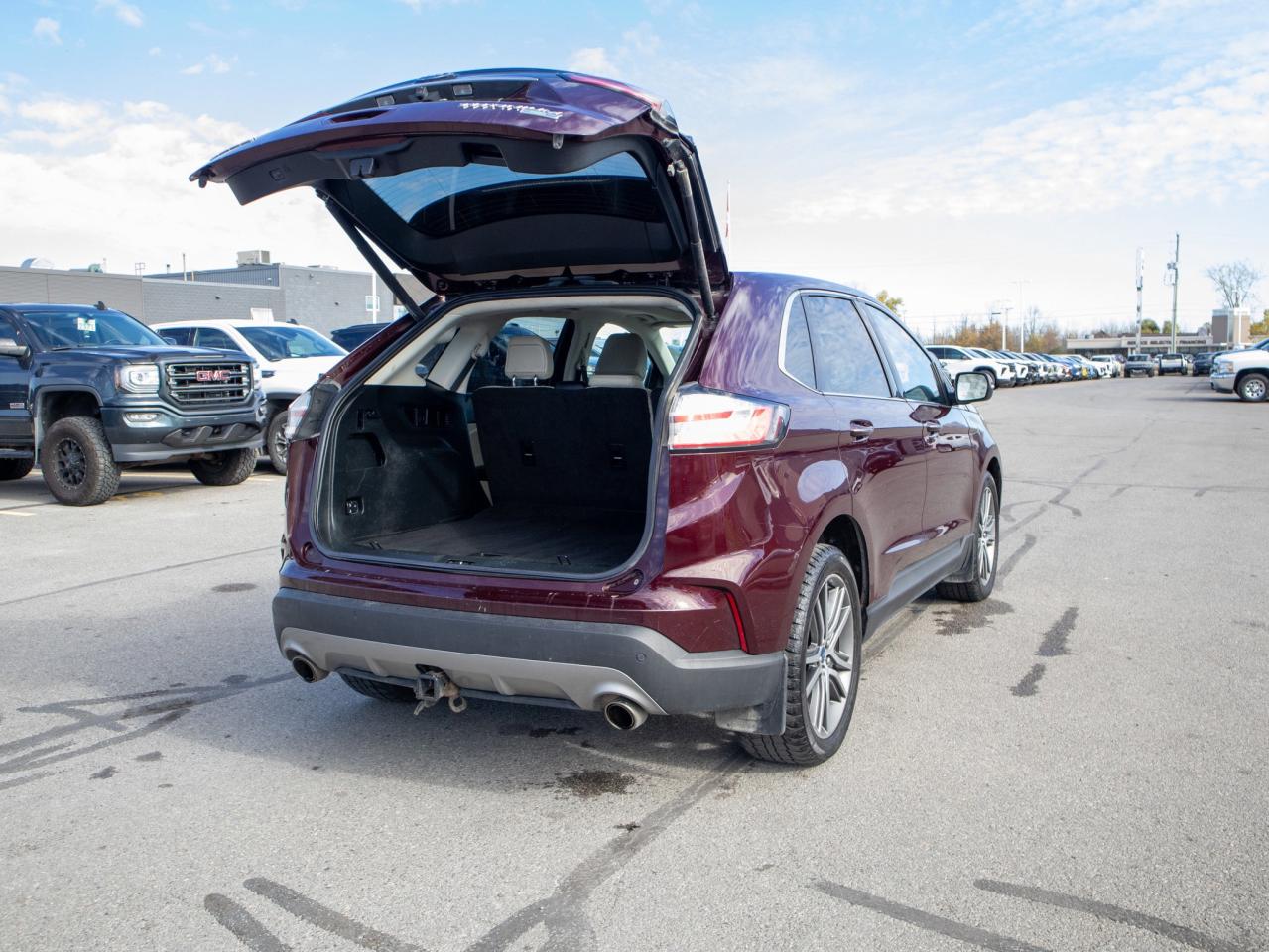 2020 Ford Edge Titanium - Heated, Ventilated Seats Photo