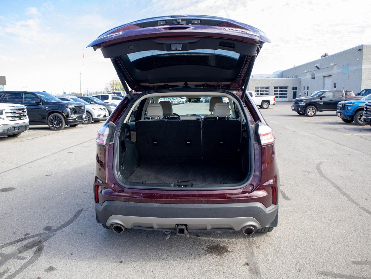 2020 Ford Edge Titanium - Heated, Ventilated Seats Photo