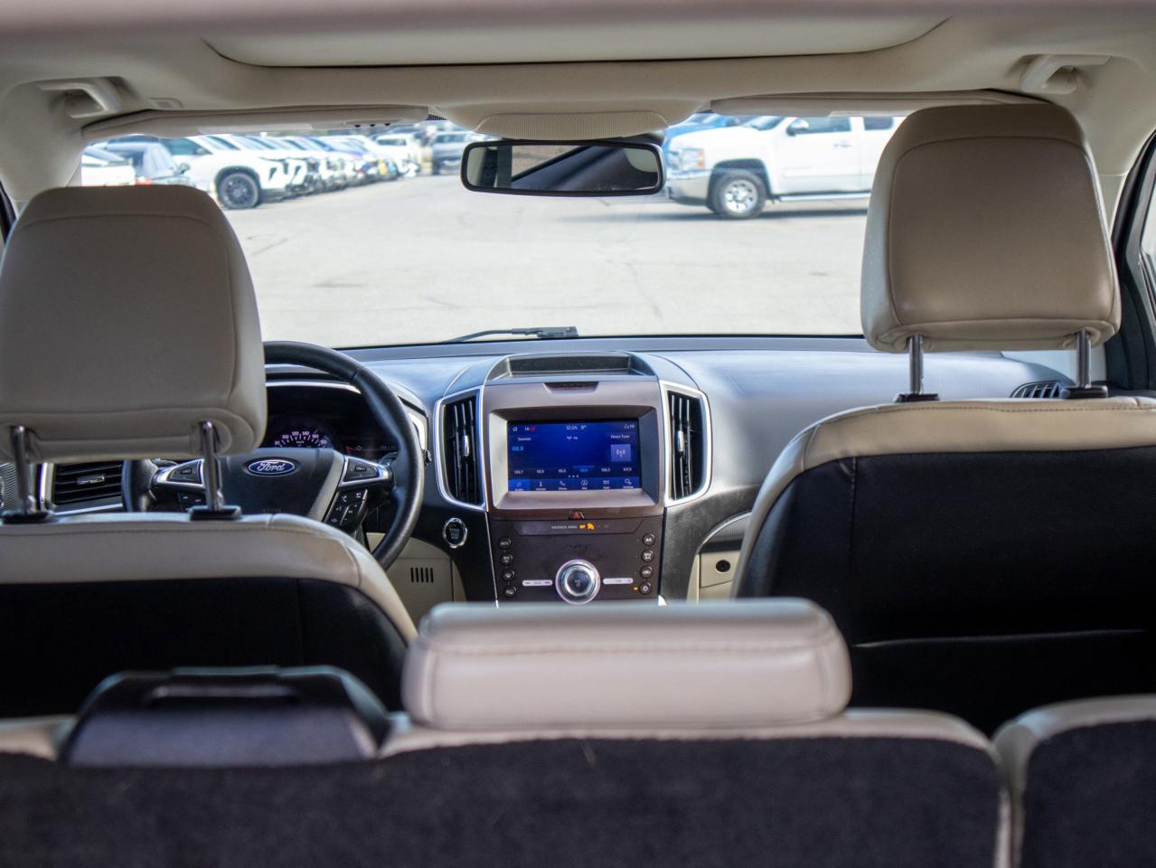 2020 Ford Edge Titanium - Heated, Ventilated Seats Photo