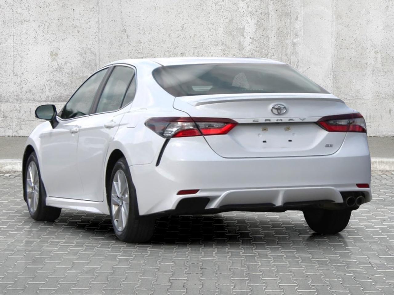 2021 Toyota Camry SE  HtdSeats BkpCam Photo3