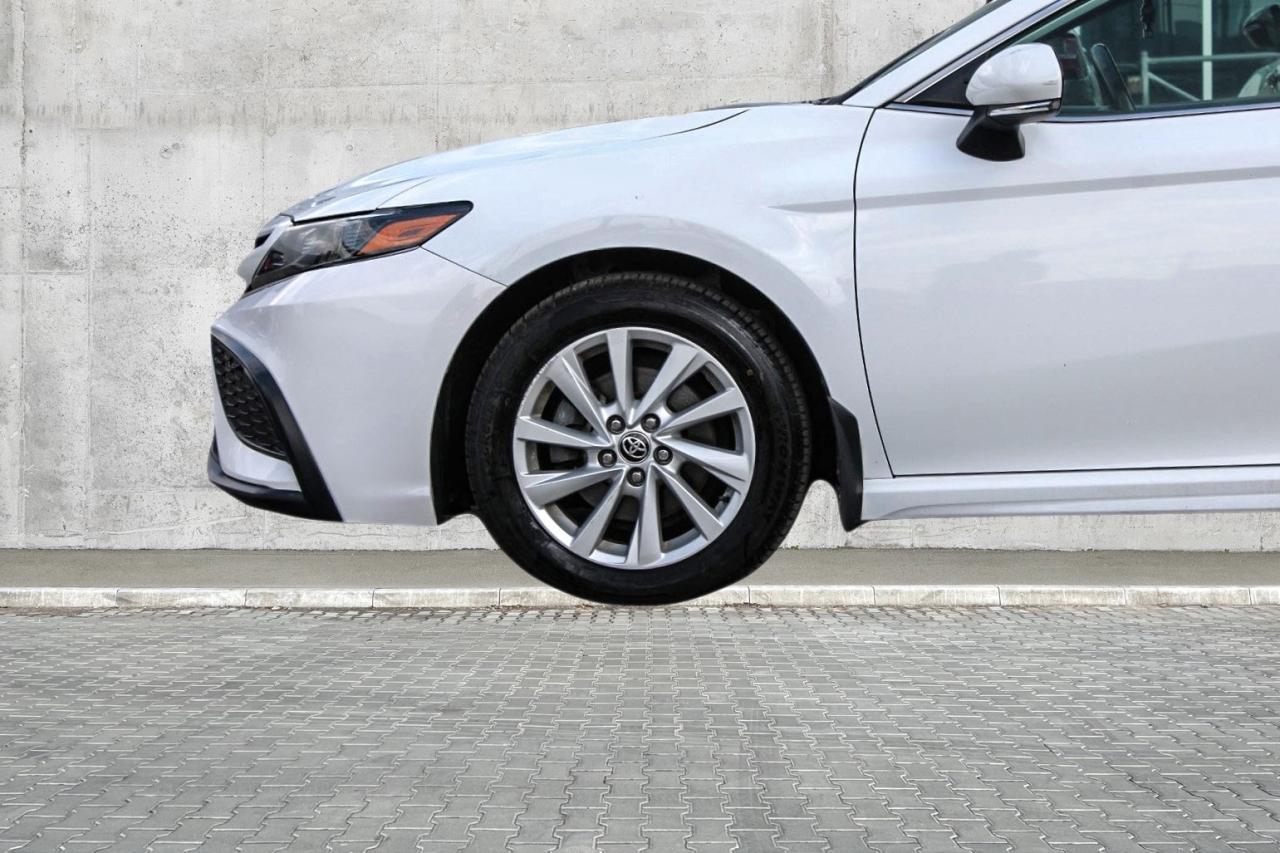 2021 Toyota Camry SE  HtdSeats BkpCam Photo