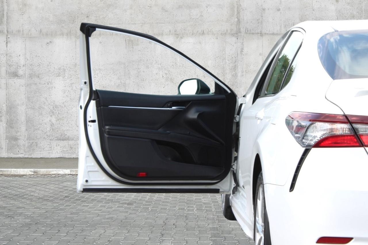 2021 Toyota Camry SE  HtdSeats BkpCam Photo