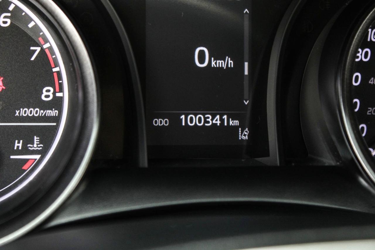 2021 Toyota Camry SE  HtdSeats BkpCam Photo