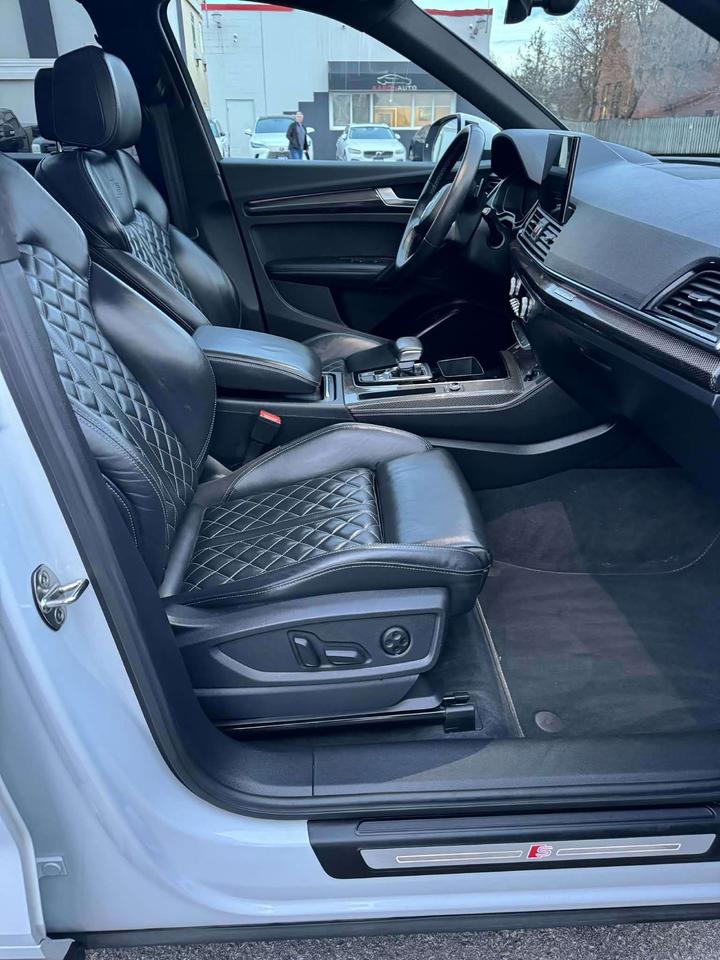 2022 Audi SQ5 Progressiv 3.0 TFSI quattro S-LINE - Certified Photo