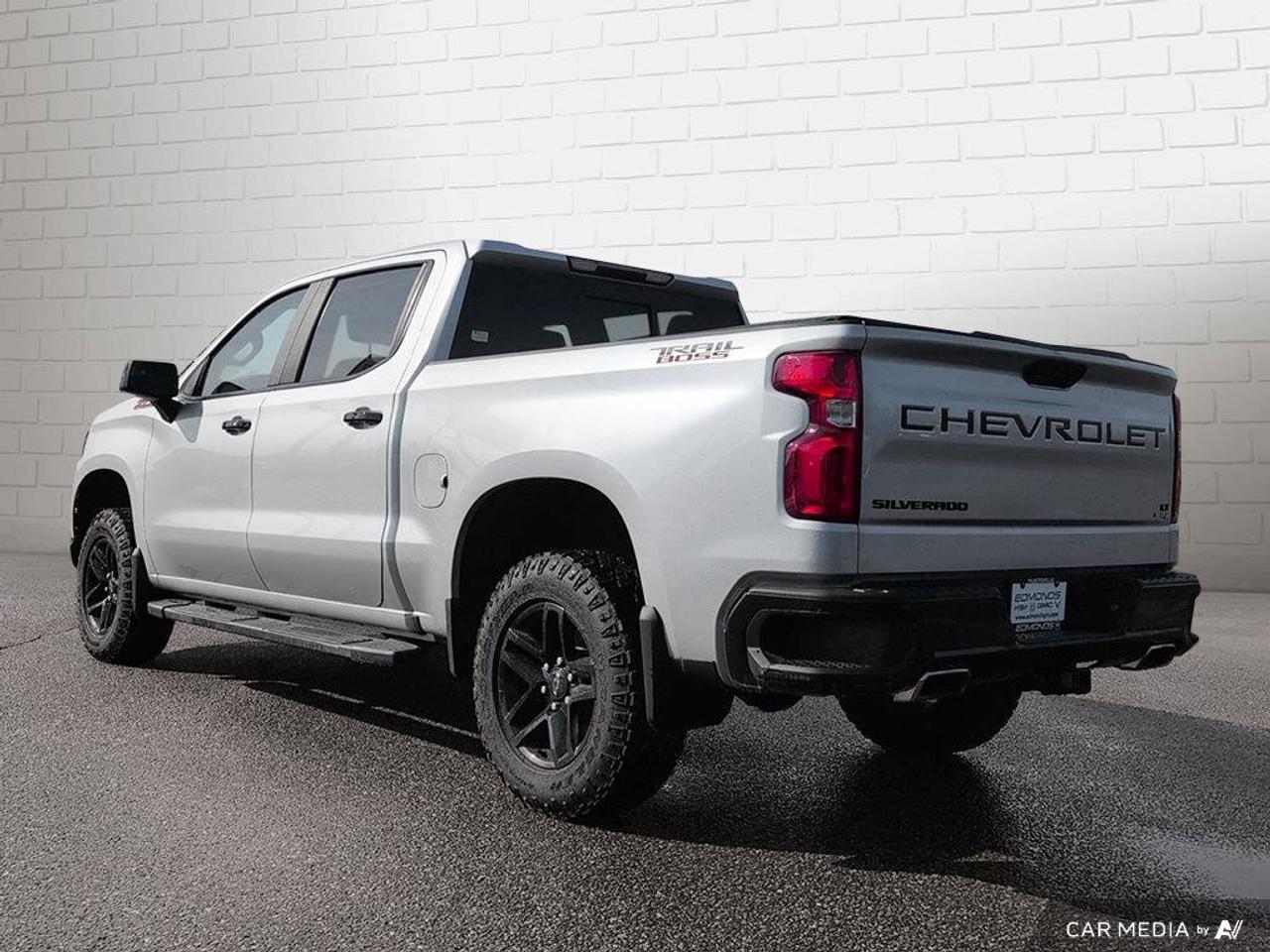 2021 Chevrolet Silverado 1500 LT Trail BossTrail Boss   One Owner   Sunroof   He Photo2